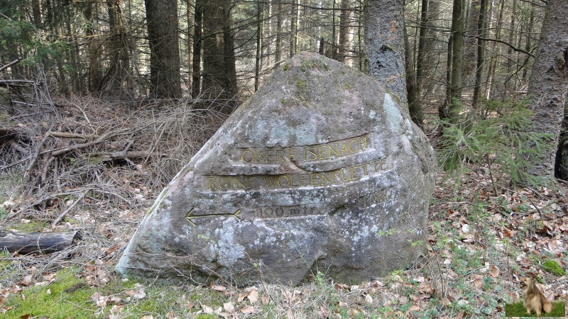 Ritterstein Nr. 278-2 Obere Isenach Ruine Wolfenhuette 100 mtr..JPG - Ritterstein Nr.278 Obere Isenach Ruine Wolfenhuette 100 mtr.